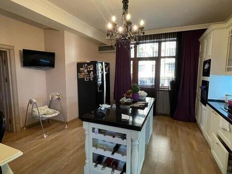3 otaqlı yeni tikili - Şah İsmayıl Xətai m. - 147 m²
