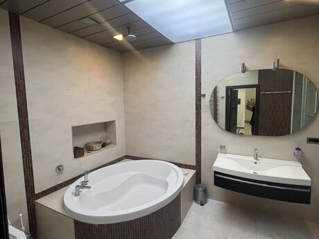3 otaqlı yeni tikili - Elmlər Akademiyası m. - 110 m²