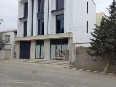 6 otaqlı həyət evi/bağ evi - Badamdar q. - 378 m²