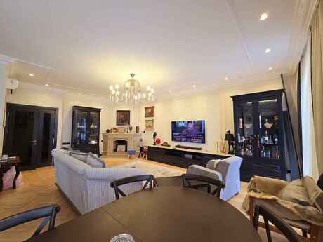 5 otaqlı yeni tikili - Elmlər Akademiyası m. - 242 m²
