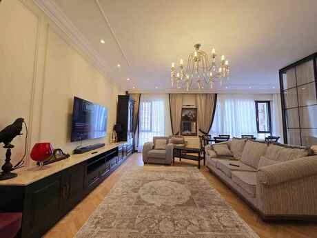 5 otaqlı yeni tikili - Elmlər Akademiyası m. - 242 m²