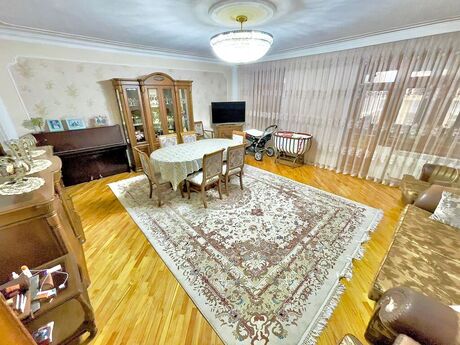 4 otaqlı köhnə tikili - Qara Qarayev m. - 100 m²