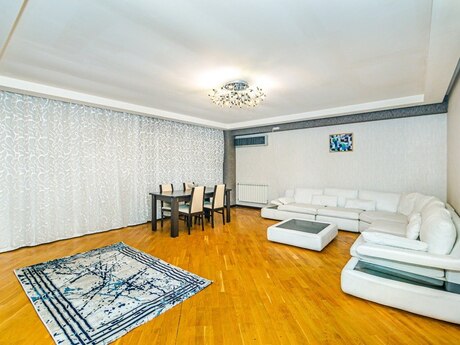 3 otaqlı köhnə tikili - Sahil m. - 98 m²