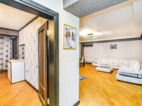 3 otaqlı köhnə tikili - Sahil m. - 98 m²