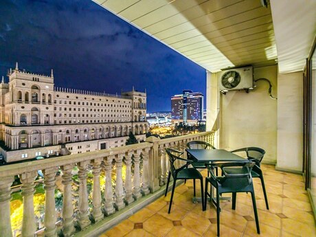 3 otaqlı köhnə tikili - Sahil m. - 98 m²