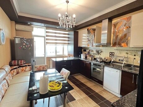 4 otaqlı mənzil, 214 m², Elmlər Akademiyası: 570 000 ₼ 4