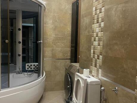 4-комн. новостройка - м. 28 мая - 186 м²