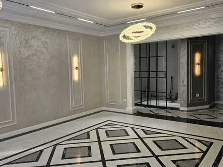 3-комн. новостройка - м. 28 мая - 114 м²