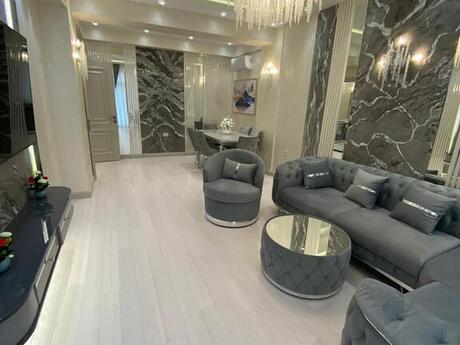 2-комн. новостройка - м. 8 ноября - 110 м²
