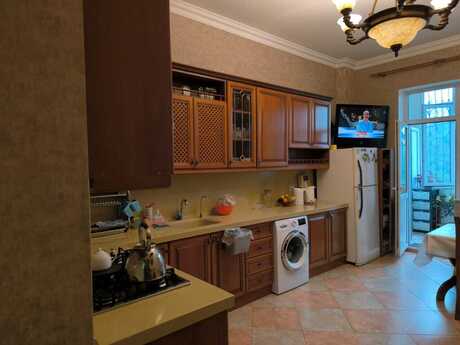 3 otaqlı yeni tikili - Nəsimi r. - 120 m²
