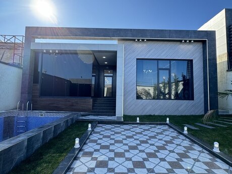 5 otaqlı həyət evi/bağ evi - Mərdəkan q. - 250 m²