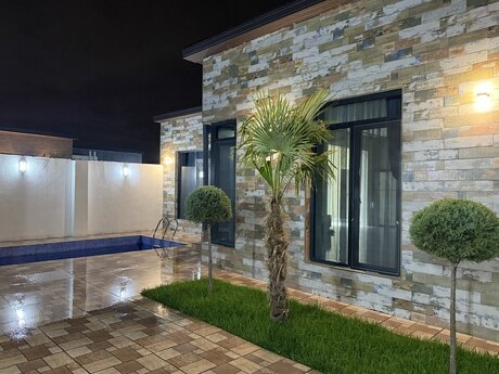 4 otaqlı həyət evi/bağ evi - Mərdəkan q. - 180 m²
