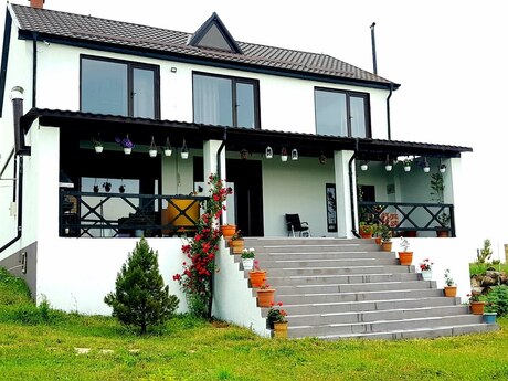 4 otaqlı həyət evi/bağ evi - Qusar - 100 m²