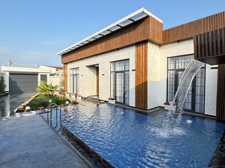 5 otaqlı həyət evi/bağ evi - Mərdəkan q. - 235 m²
