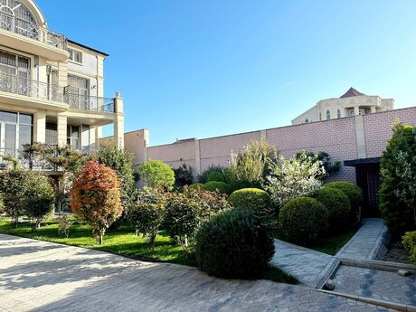 7-комн. дом/дача - пос. Бадамдар - 750 м²