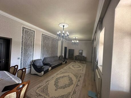 5 otaqlı həyət evi/bağ evi - Albalılıq q. - 200 m²