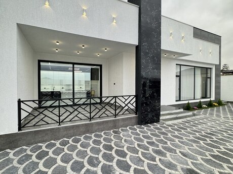4 otaqlı həyət evi/bağ evi - Şüvəlan q. - 220 m²