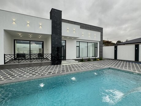 4 otaqlı həyət evi/bağ evi - Şüvəlan q. - 220 m²