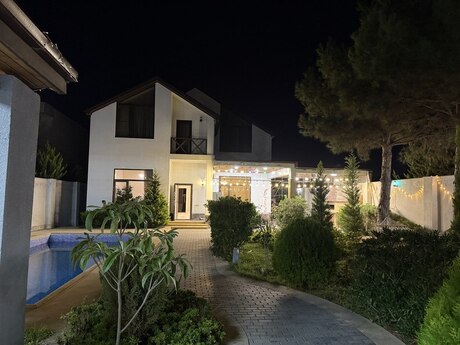 6 otaqlı həyət evi/bağ evi - Mərdəkan q. - 270 m²