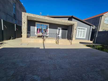 4 otaqlı həyət evi/bağ evi - Şüvəlan q. - 140 m²