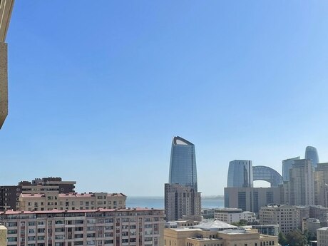 4 otaqlı yeni tikili - Şah İsmayıl Xətai m. - 171 m²