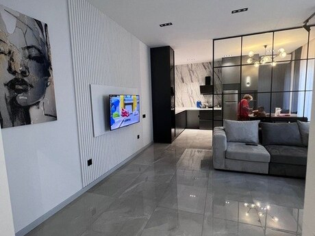 4 otaqlı həyət evi/bağ evi - Şüvəlan q. - 200 m²