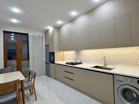 2-room new-build apartment for rent in Nərimanov, 80 m², 1 100 AZN/mo, photo 2 / 11
