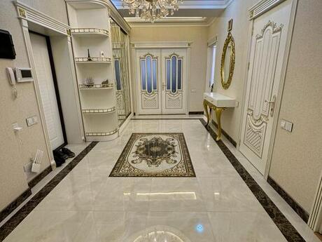 3 otaqlı yeni tikili - Şah İsmayıl Xətai m. - 150 m²