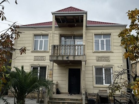 7 otaqlı həyət evi/bağ evi - Qaraçuxur q. - 200 m²