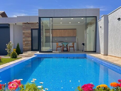 4 otaqlı həyət evi/bağ evi - Mərdəkan q. - 190 m²