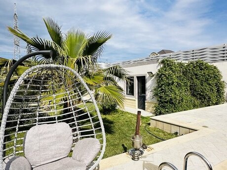 4 otaqlı həyət evi/bağ evi - Şüvəlan q. - 170 m²