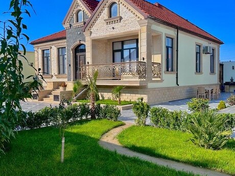 4 otaqlı həyət evi/bağ evi - Mərdəkan q. - 180 m²