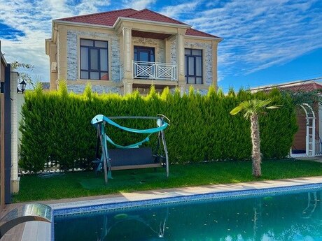 6 otaqlı həyət evi/bağ evi - Mərdəkan q. - 300 m²