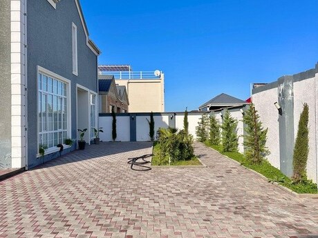 5 otaqlı həyət evi/bağ evi - Mərdəkan q. - 330 m²
