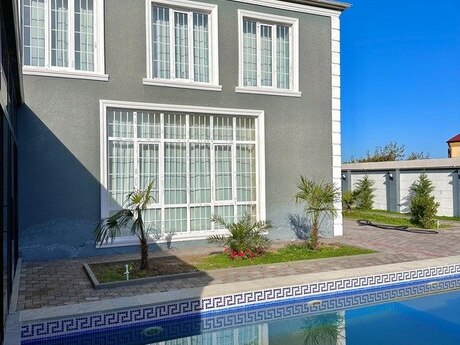 5 otaqlı həyət evi/bağ evi - Mərdəkan q. - 330 m²
