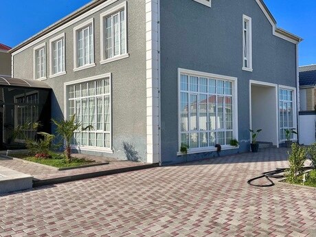 5 otaqlı həyət evi/bağ evi - Mərdəkan q. - 330 m²