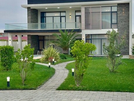 6 otaqlı həyət evi/bağ evi - Mərdəkan q. - 350 m²
