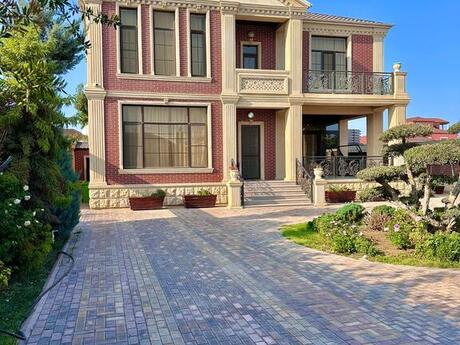6 otaqlı həyət evi/bağ evi - Mərdəkan q. - 300 m²