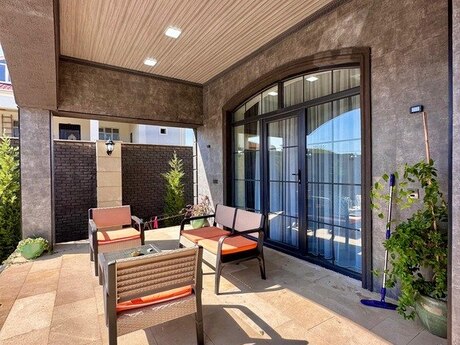 4-комн. дом/дача - пос. Мардакан - 240 м²
