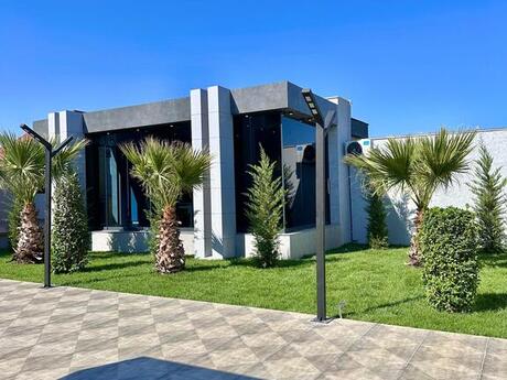 6 otaqlı həyət evi/bağ evi - Mərdəkan q. - 300 m²