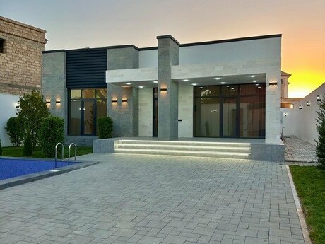 4 otaqlı həyət evi/bağ evi - Mərdəkan q. - 180 m²