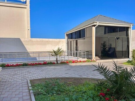 5 otaqlı həyət evi/bağ evi - Mərdəkan q. - 180 m²