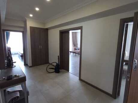 Аренда: 3-комнатная квартира, 130 м², Ağ şəhər: 2 300 ₼/мес 5