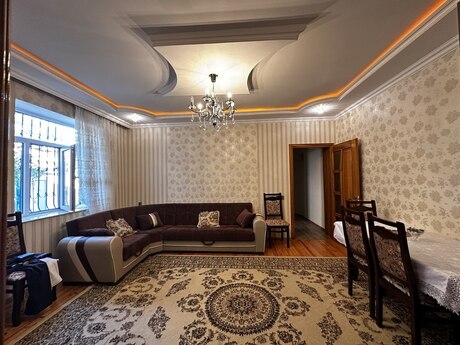3 otaqlı həyət evi/bağ evi - Bakıxanov q. - 85 m²