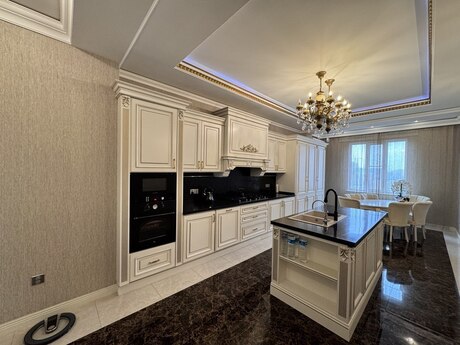 5 otaqlı yeni tikili - Memar Əcəmi m. - 300 m²