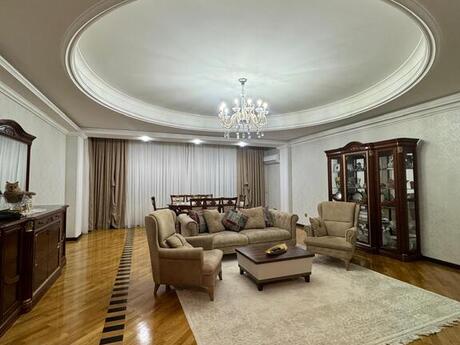 Elan №4787936 - Bakı, Nəsimi r., 4 otaqlı, 230 m², 18/21 mərtəbə