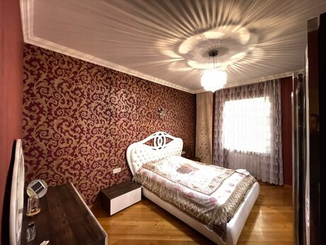 5 otaqlı həyət evi/bağ evi - Suraxanı r. - 300 m²