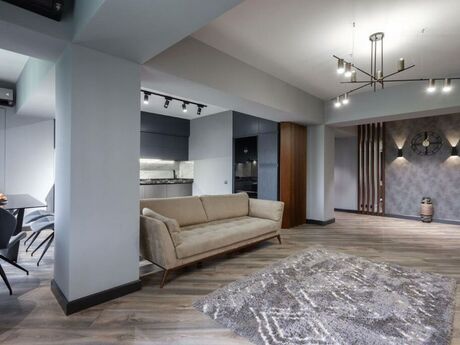 3-room apartment for rent, 120 m², 28 May: 1 900 ₼/mo 2