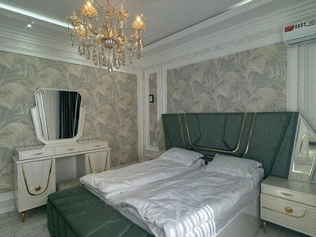 Mərdəkanda 3 otaqlı həyət evi kirayə verilir, 220 m², 250 AZN/ay, şəkil 5 / 12