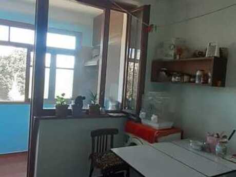4 otaqlı köhnə tikili - Həzi Aslanov m. - 100 m²